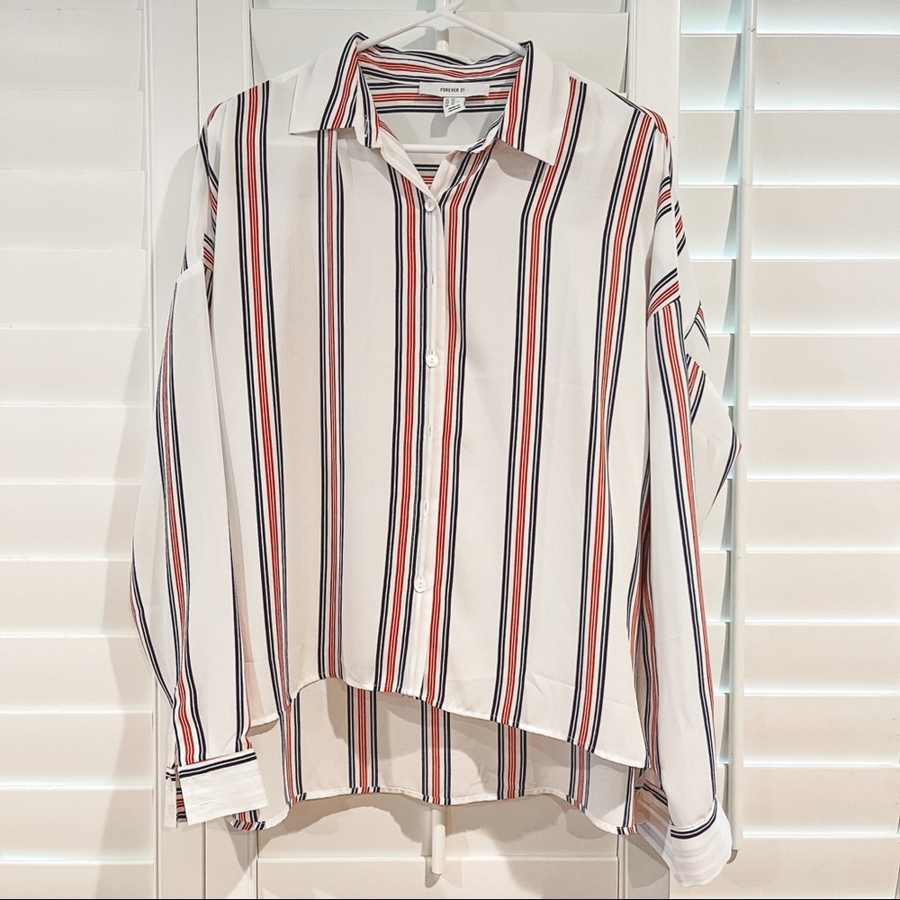 F21+ BUTTON DOWN TUNIC LONG SLEEVE TOP